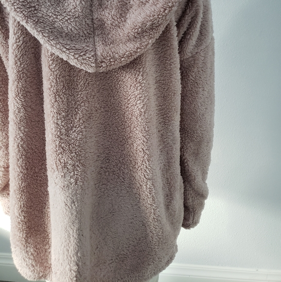 Fluffy Cardigan - Picture 3 of 3